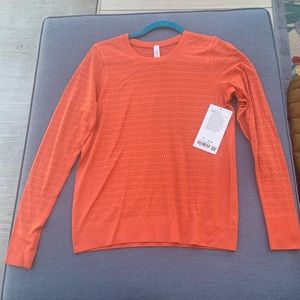 NWT Lululemon: Breeze by LS